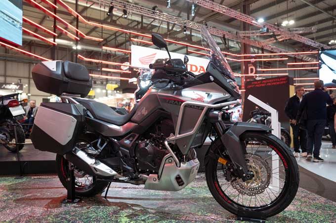 ミラノモーターサイクルショー2022 EICMA2022レポートホンダのトランザルプやCL500カワサキのEVバイクなど話題の国産車を