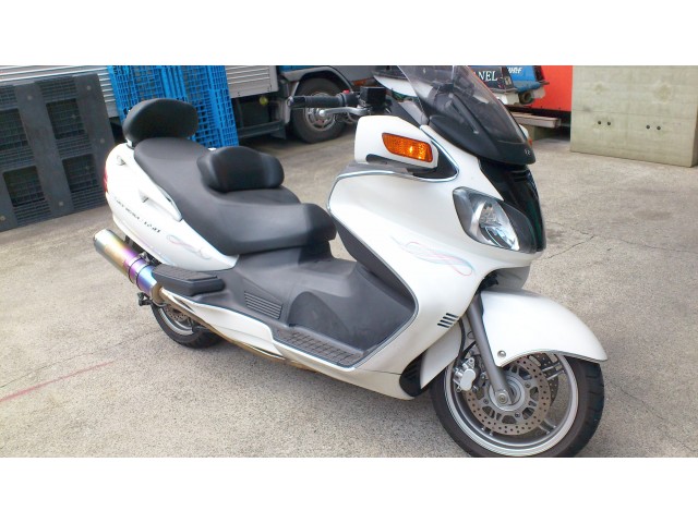 Honda skywave 650