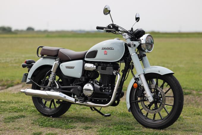 受注開始です！　HONDA GB350C 用 圧倒的　イカしたルックスと余裕のトルクでGB350Cさらにすっごく楽しくなる　走りが気持ちよくなる　POWERBOXパイプ 