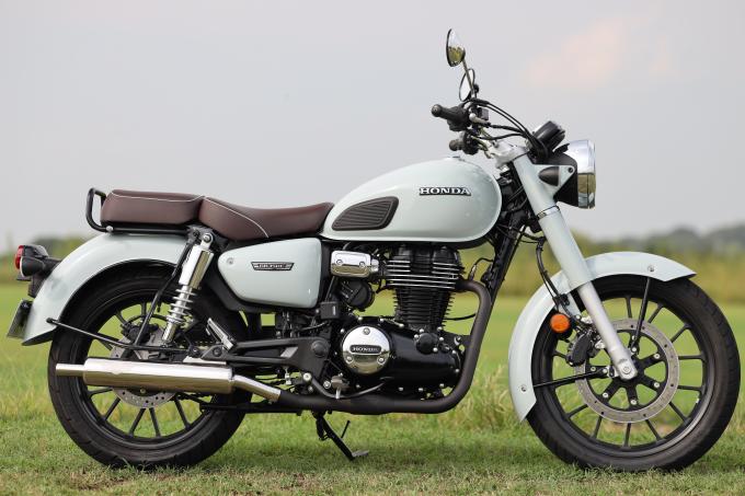 HONDA GB350C (8BL-NC64) に思いっきりGOODサウンドなサイレンサー完成しました、POWERBOXパイプとの最高なマッチングで走りも気持ちイー!