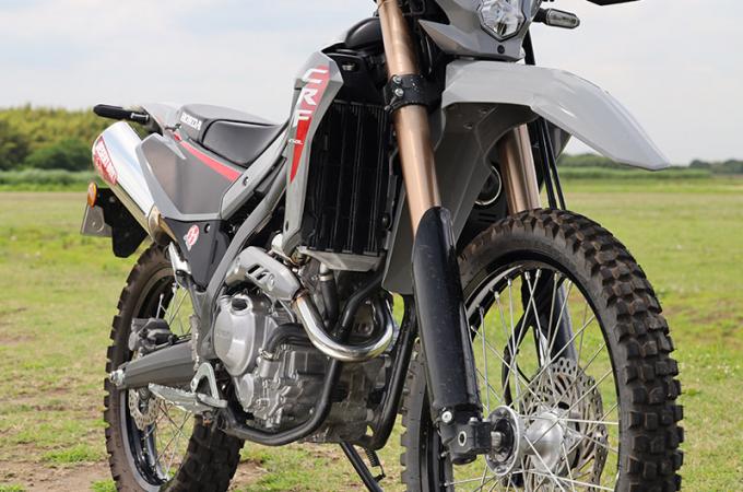 HONDA CRF250L POWERBOX パイプ KUROTO 新発売！ 　日が暮れるまで夢中で走った河川敷　あの時代を思い出すエキサイティングな トルク特性