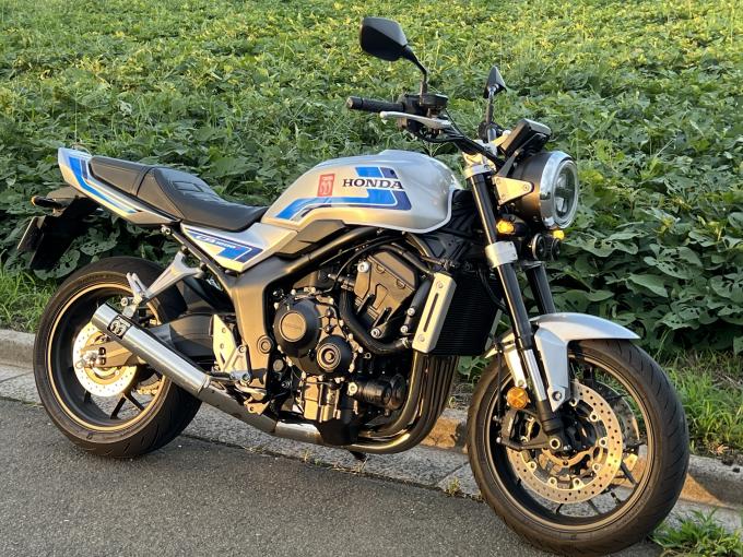 HONDA CB1000 グッドルッキング　グッドサウンド　でよく走るショート管　POWERBOX FULL ４in１　がどんどん面白くなっていく物語　