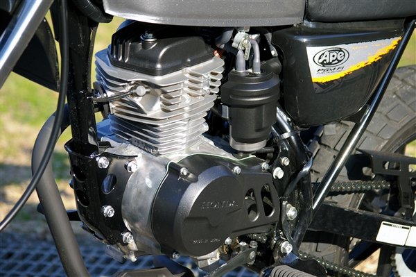 エイプ50FIエンジン - パーツ