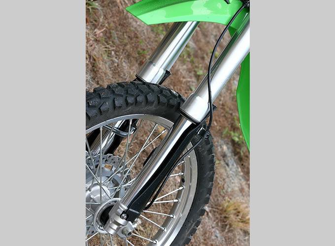 カワサキ KLX250（2013） – 闘う４ストの元祖！ 試乗インプレ・レビュー オフロードバイクならバイクブロス