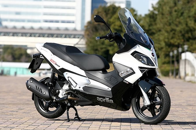 アプリリア 世界最速 ビッグスクーター 850cc - 大阪府の家具