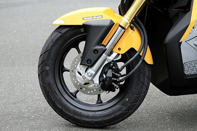 ネイキッドコンセプトを踏襲する110ccスクーター ズーマーｘをインプレッション 試乗インプレ レビュー 原付 ミニバイクならバイクブロス