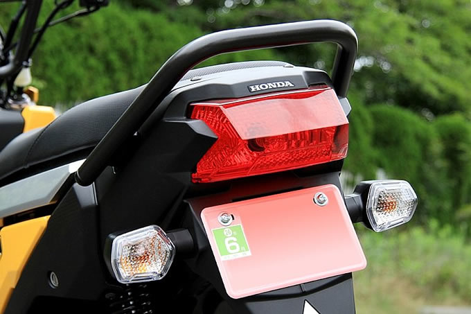 ネイキッドコンセプトを踏襲する110ccスクーター ズーマーｘをインプレッション 試乗インプレ レビュー 原付 ミニバイクならバイクブロス