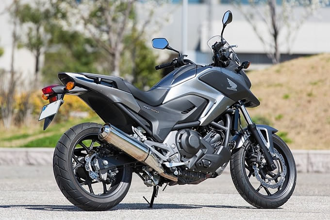 ホンダ NC750X デュアル・クラッチ・トランスミッション ABS – 新しく