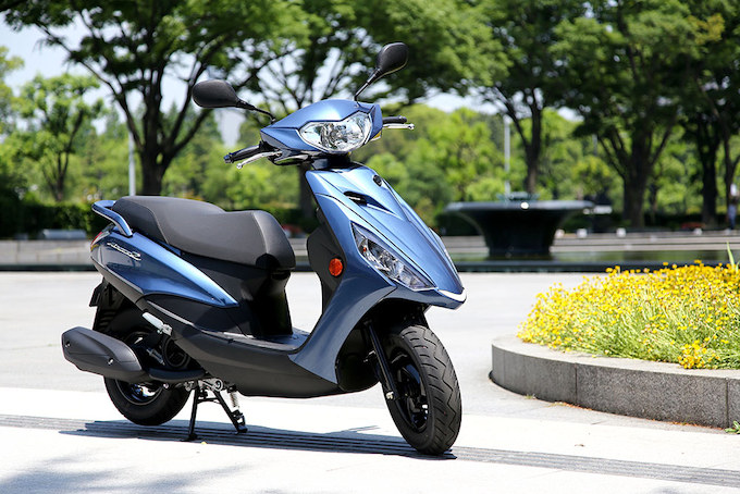 ヤマハ アクシスZ – 新世代エンジンで低燃費を実現したスタンダードスクーター 試乗インプレ・レビュー 原付＆ミニバイクならバイクブロス