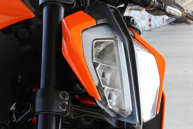 KTM 390 デューク（2017-） – 市街地から本格的なワンメイクレースまで