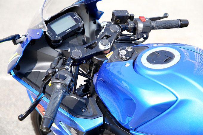 GSX-R125 アグラス ハンドルキット ストリート（¥35,000） - バイク