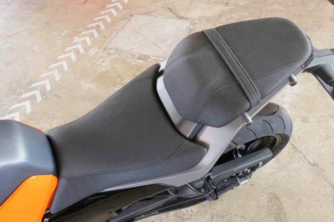 【KTM 250 デューク 試乗記】よりパワフルに、扱いやすく進化したスモールDUKEの売れ筋モデル 18画像
