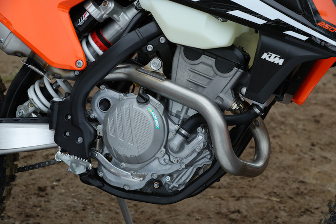 KTM 2017エンデューロモデルがフルモデルチェンジ（KTM 250EXC-F/ 450EXC-F） 特集記事 オフロードバイクならバイクブロス