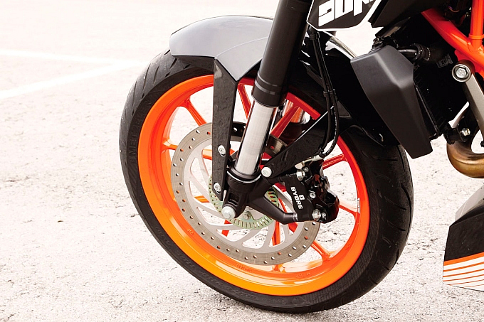 ニューモデルインプレッション KTM 390 DUKE「この１台で世界が広がる