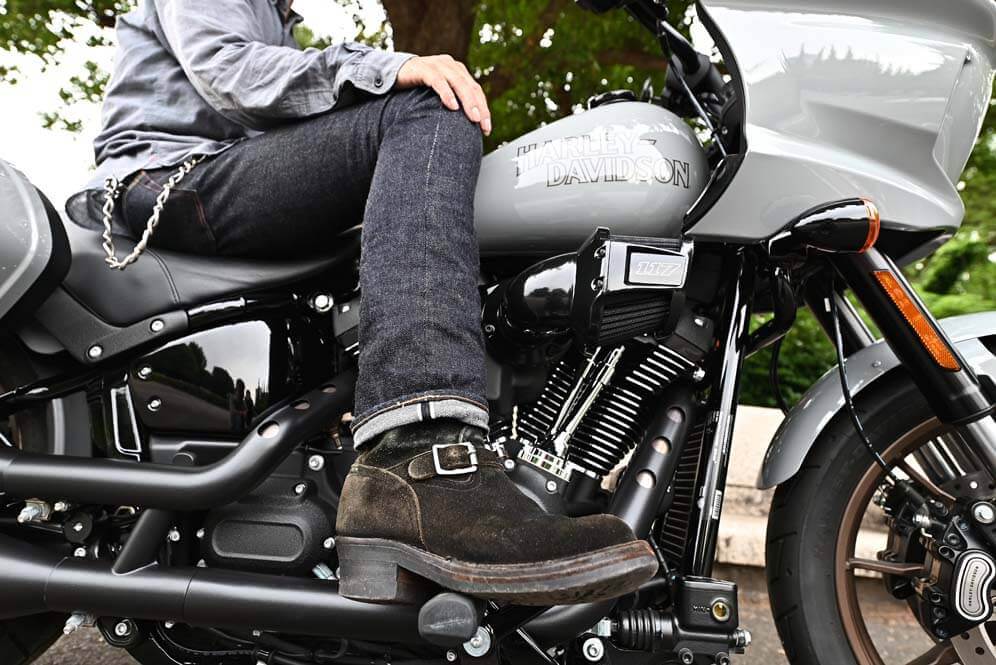 WESCO BOSS×H-D LOW RIDER ST】ウエスコのエンジニアブーツ「ボス」＆ハーレーのスポーツツーリングモデル「ローライダーST」  特集記事＆最新情報 バイクブロス・マガジンズ