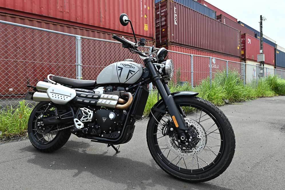 【WESCO ZIGZAG×TRIUMPH SCRAMBLER 1200X】ウエスコ初のトレッキングブーツ「ジグザグ」＆トライアンフの本格スクランブラー「スクランブラー1200X」 01画像