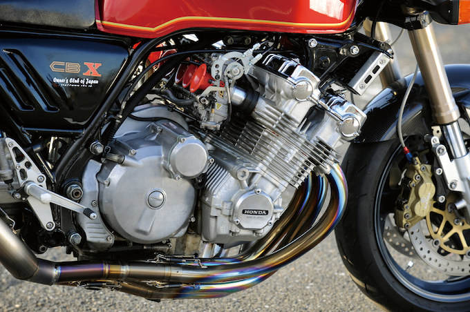 redrpm SPECIAL CBX（ホンダ CBX） プロが造るカスタム バイクブロス