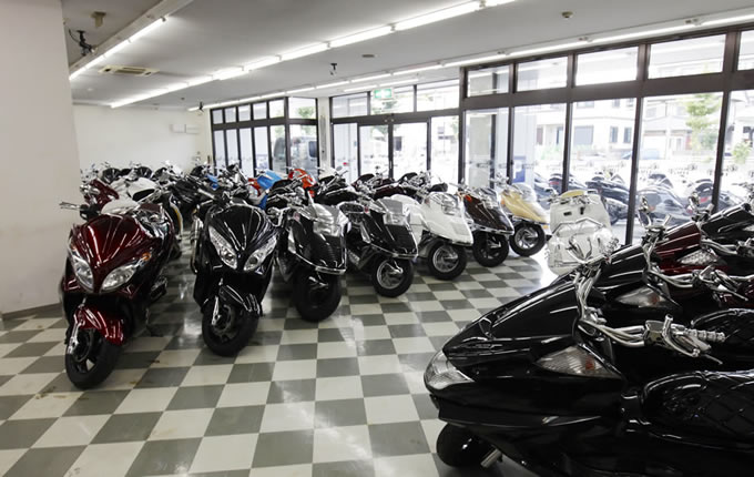 愛知県で最大級を誇るビッグスクーターのカスタムショップ グランドライン名古屋店 バイクブロス マガジンズ